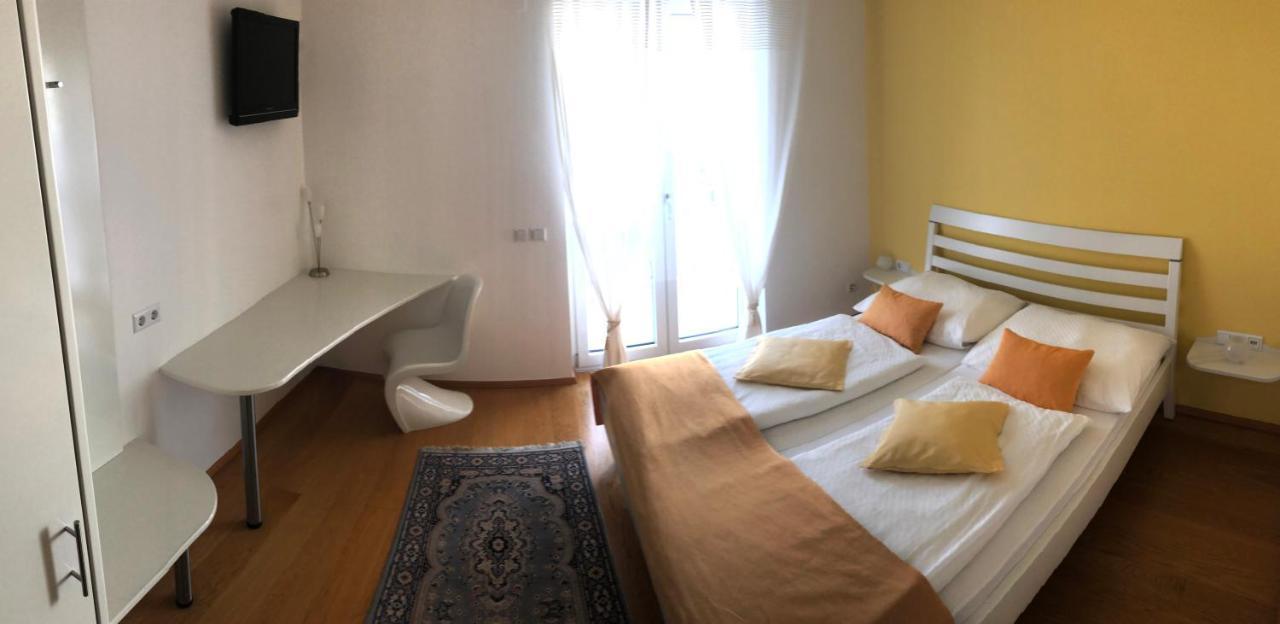Weingut Silvia Heinrich Bed & Breakfast Deutschkreutz Ngoại thất bức ảnh