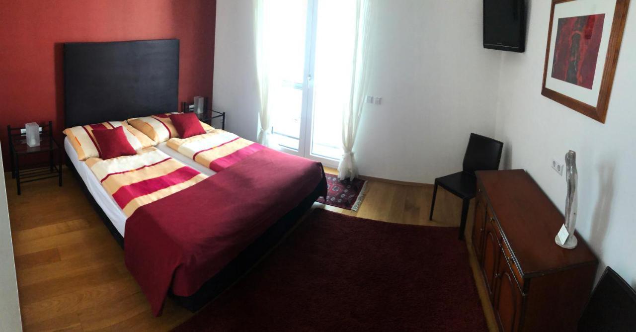 Weingut Silvia Heinrich Bed & Breakfast Deutschkreutz Ngoại thất bức ảnh
